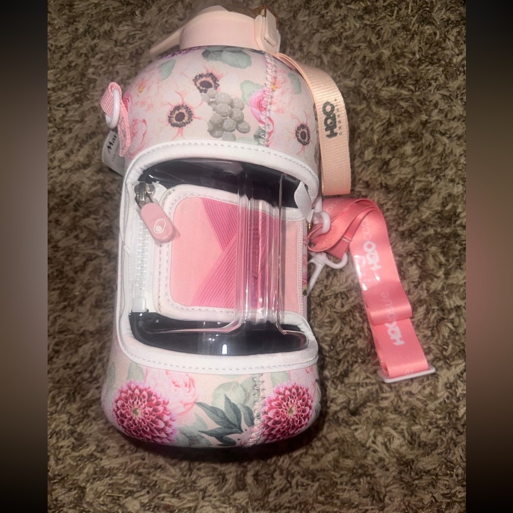 Water jug with accessories